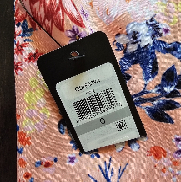 GUESS Women's Coral Multi Floral Print Halter Keyhole Lined Sheath Dress, Size 0 - Picture 10 of 13